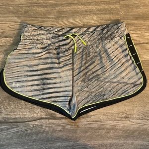 Under armour womens running shorts size medium